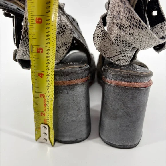 Freebird Theresa Celestial Moon Star Leather Heeled Side Zip Sandal Boots Size 7 - Picture 3 of 8